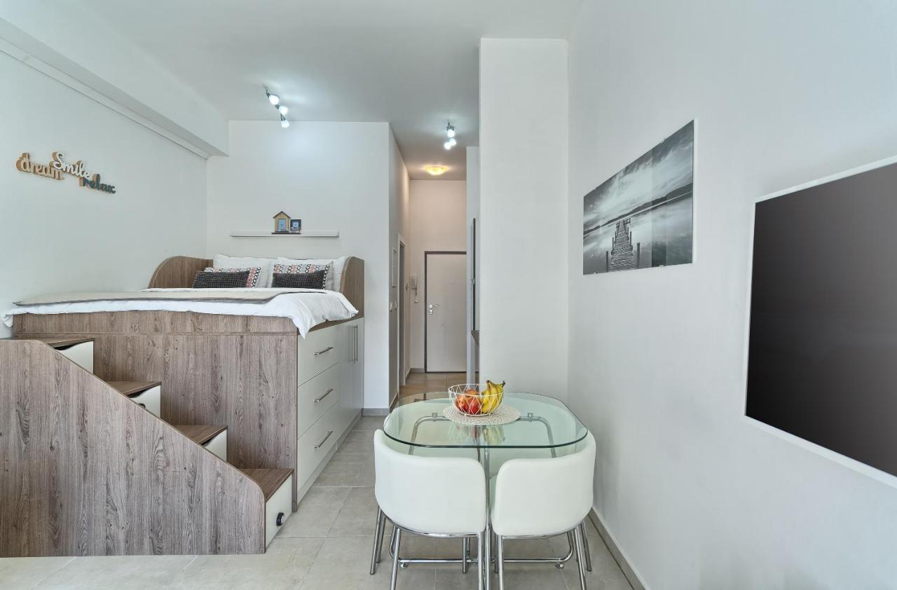 Terrace Apartment Danny Каштела Экстерьер фото